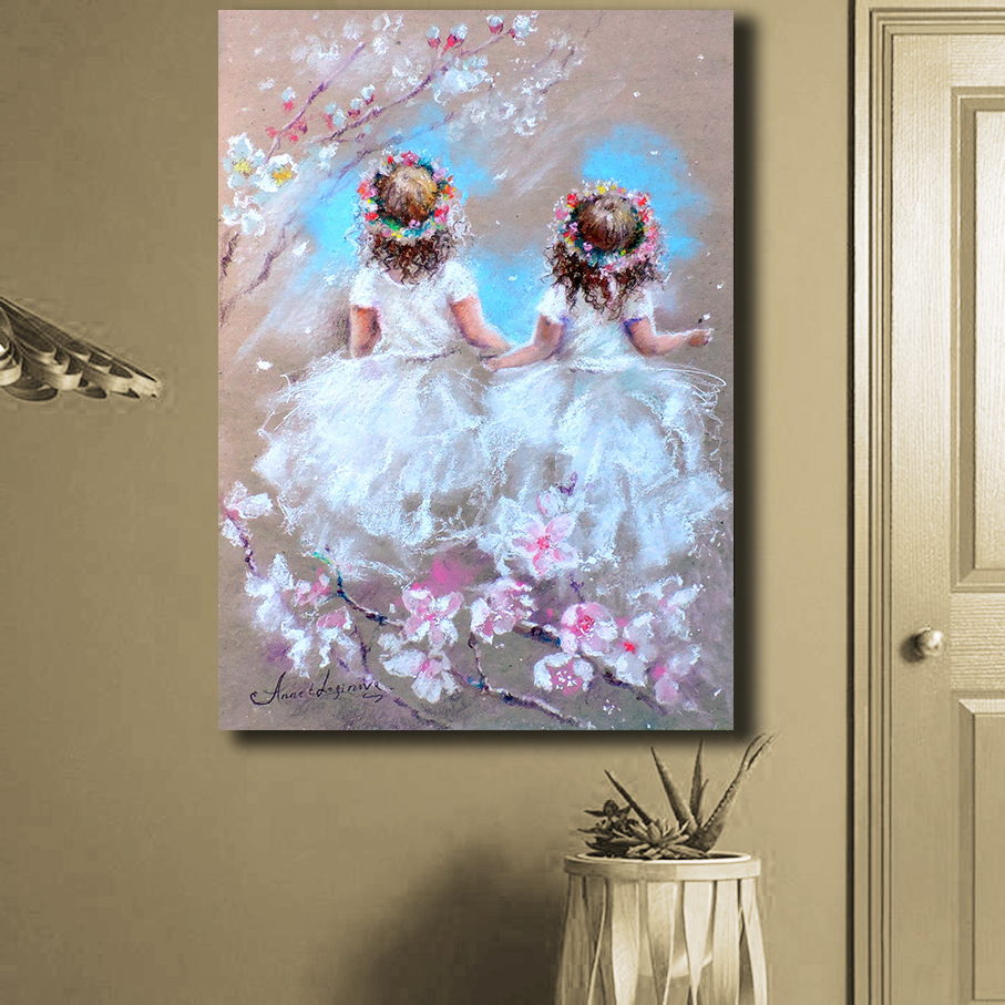 Beyaz Elbiseli Kız Çocukları Cam Tablo